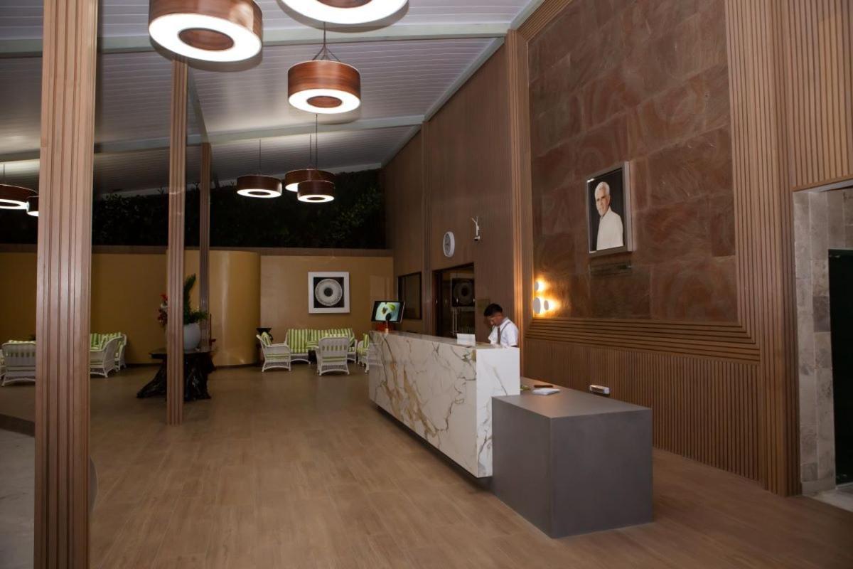 Gran Hotel De Lago - Lago Agrio Nueva Loja Extérieur photo
