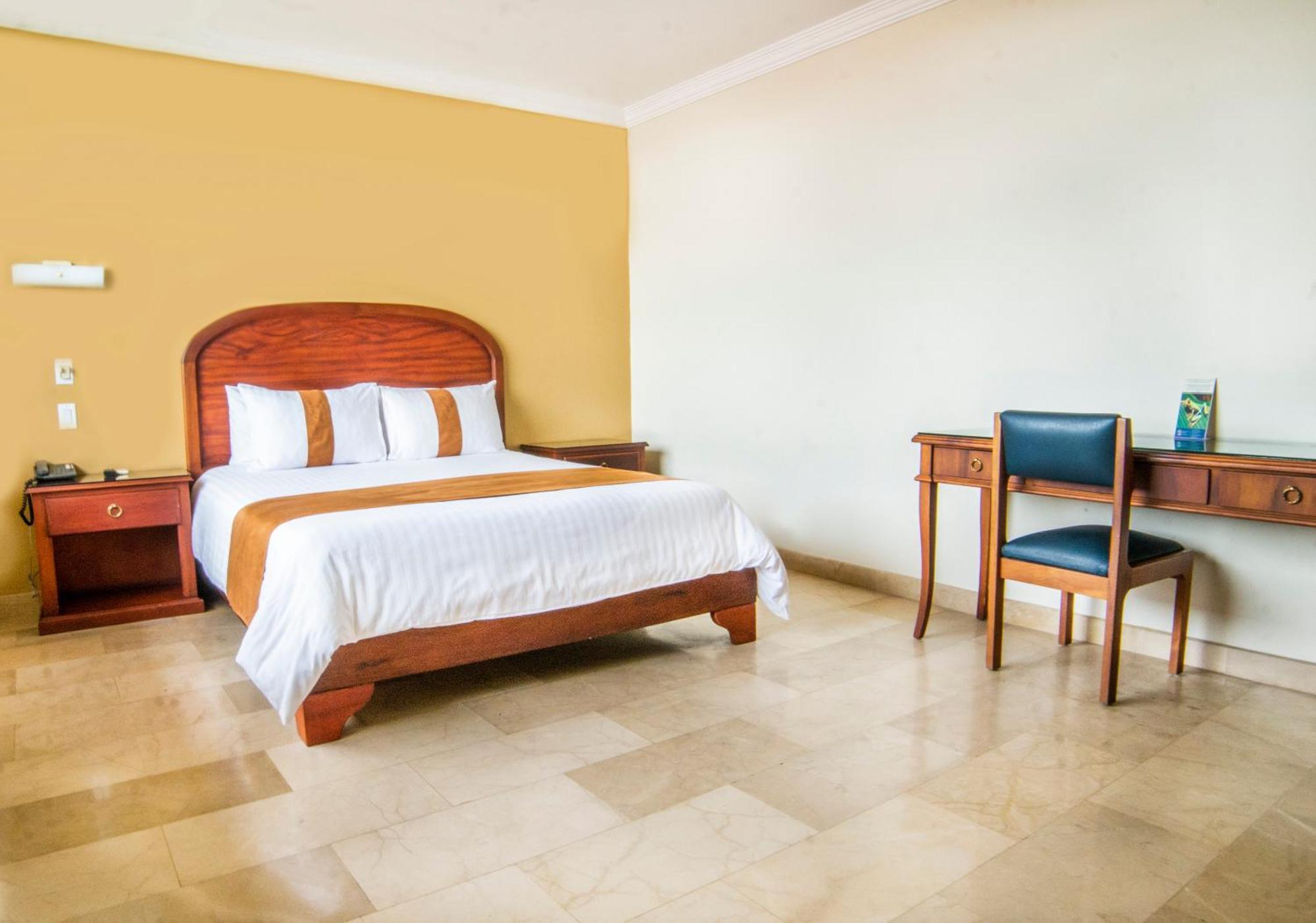 Gran Hotel De Lago - Lago Agrio Nueva Loja Extérieur photo