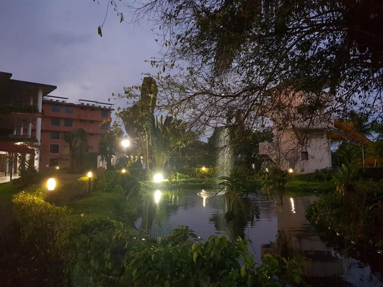 Gran Hotel De Lago - Lago Agrio Nueva Loja Extérieur photo
