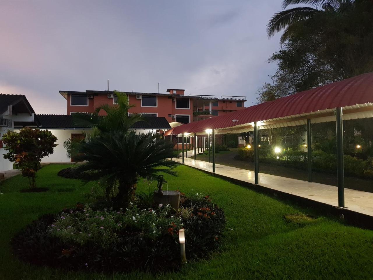Gran Hotel De Lago - Lago Agrio Nueva Loja Extérieur photo