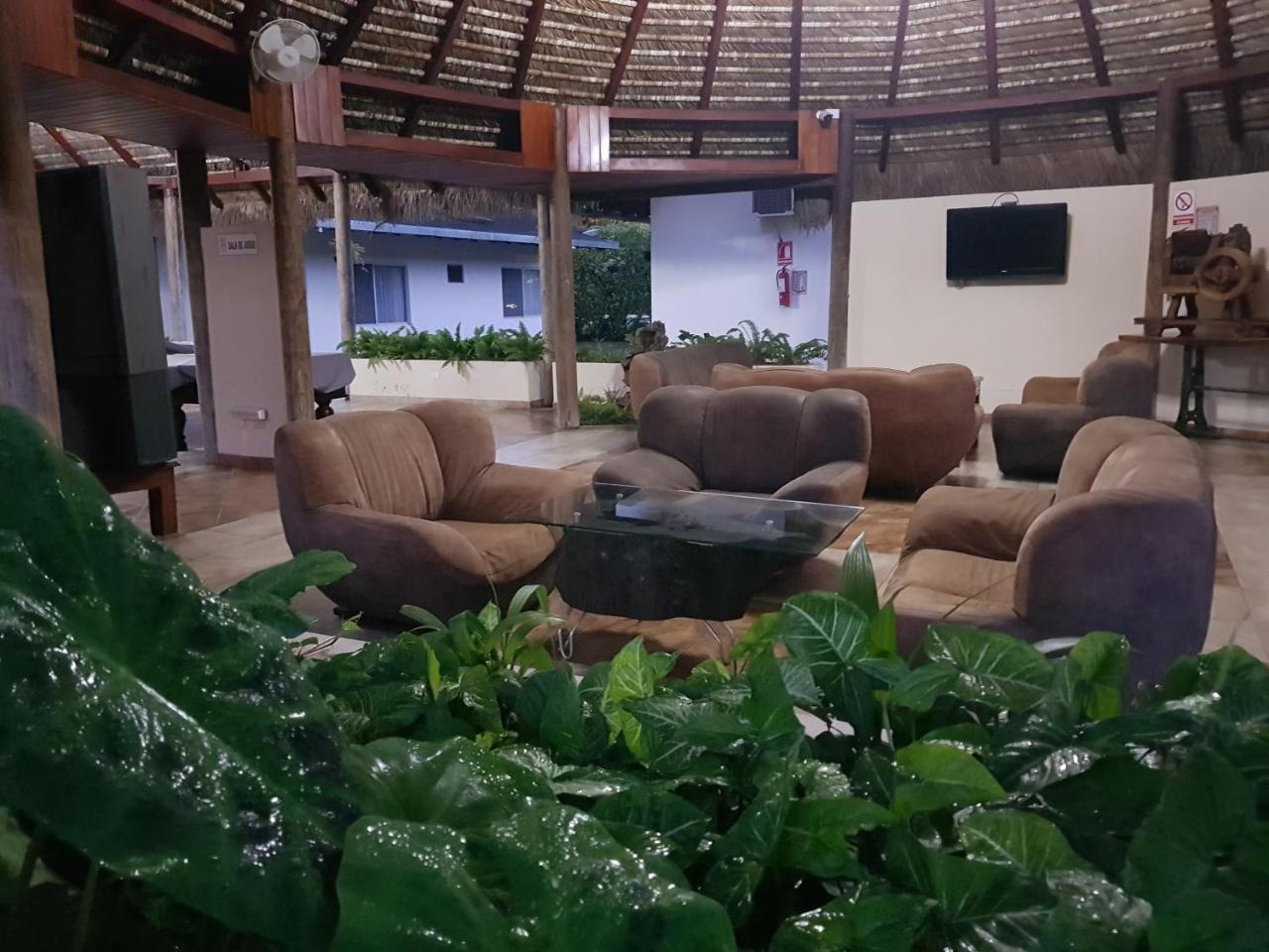 Gran Hotel De Lago - Lago Agrio Nueva Loja Extérieur photo